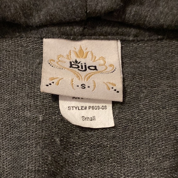 Gray balloon sleeve cardigan - Picture 2 of 3